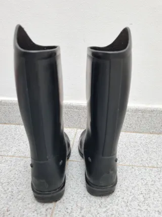 Conjunto Equitación: Botas, Casco y Calcetines