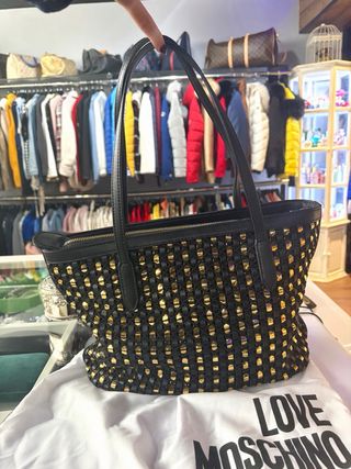 Bolso Love Moschino Negro y Dorado