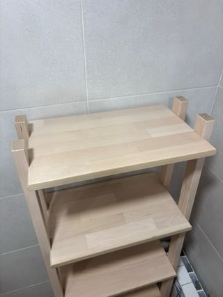 Estantería vilto Escalera Madera Ikea y taburete