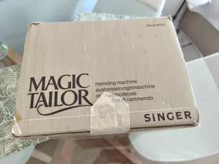 Máquina de Coser Singer Vintage "Magic Tailor"