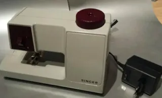 Máquina de Coser Singer Vintage "Magic Tailor"