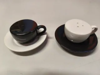 Salero y Pimentero Taza Café