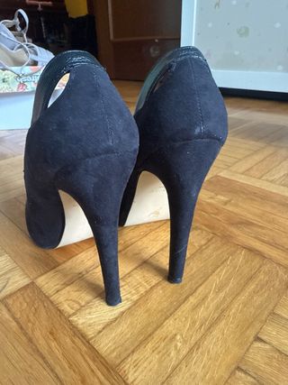 Zapatos de tacón negros