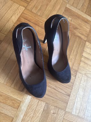Zapatos de tacón negros