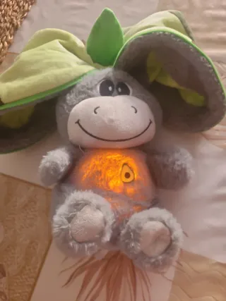 Peluche Aguacate Suave