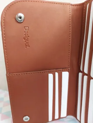 Cartera Desigual Marrón con Diseño