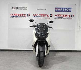 Yamaha NMAX 125cc AÑO 2024 Y TAN SÓLO 3.676 km
