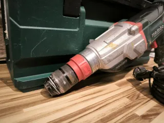 Taladro percutor Metabo KHE 2860