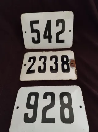 Chapas esmaltadas antiguas 542, 2338, 928