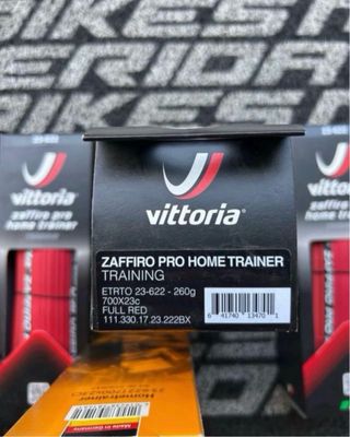 Cubierta Rodillo Vittoria Zaffiro Pro 700x23