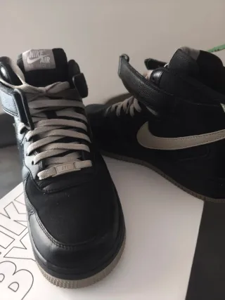 Nike Air Force 1 Mid nere e bianche