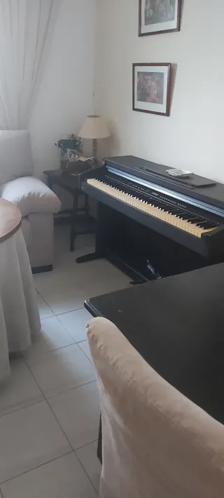 Mueble antiguo de madera