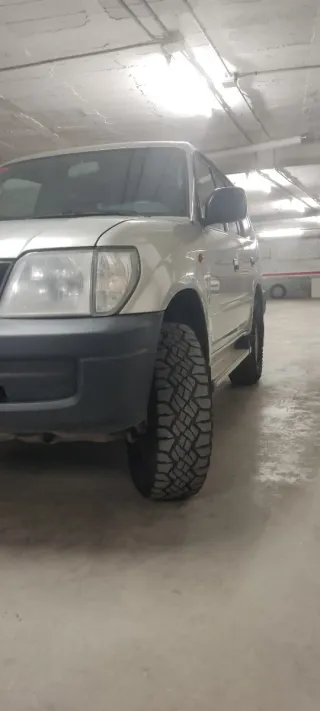 Toyota Land Cruiser 1999