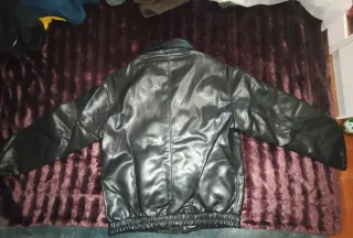 Bershka Chaqueta de cuero Talla S