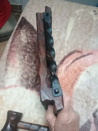 Cascanueces antiguo de madera