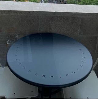 Mesa redonda exterior negra