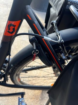 Bicicleta Scott de paseo y aventura