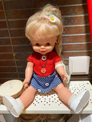 Muñeca antigua Carolin Famosa años 70