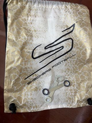 Botas de fútbol Skechers Oro y Blanco