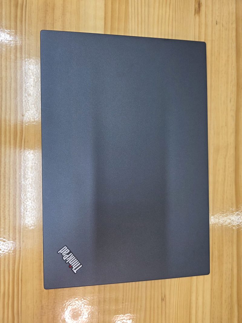 PORTATIL LENOVO THINKPAD T14S GEN 1 R.592 afbeelding 2