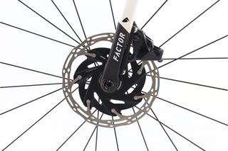 Promo · Factor O2 AXS 12V (carretera) t.52 Reacondicionada