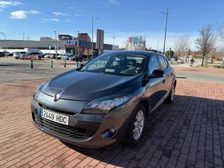 RENAULT MEGANE 1.6 i 16V 5 PUERTAS