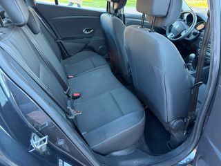 RENAULT MEGANE 1.6 i 16V 5 PUERTAS