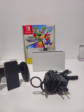 Nintendo Switch OLED Edizione Mario Wonder