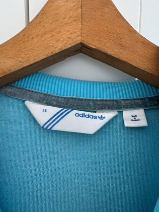 Chaqueta Adidas Azul y Blanca con Capucha