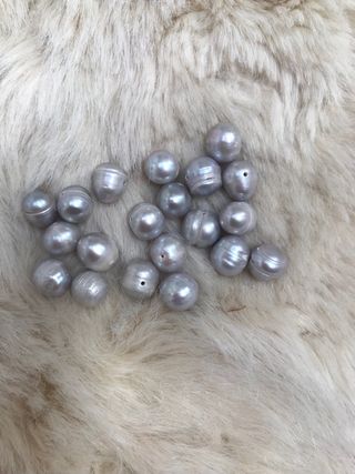 Perlas cultivadas grises