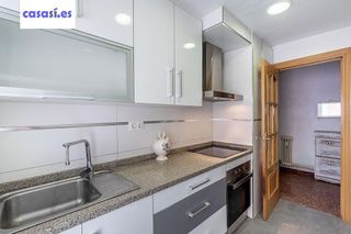 Piso en venta en Barrio de Zaidín en Granada