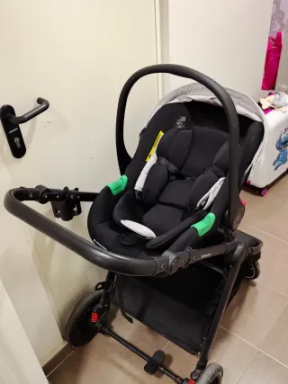 Carro de bebé gris Kikaboo 3 piezas.