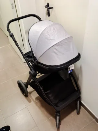 Carro de bebé gris Kikaboo 3 piezas.