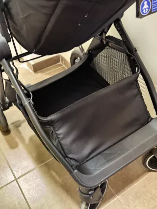 Carro de bebé gris Kikaboo 3 piezas.