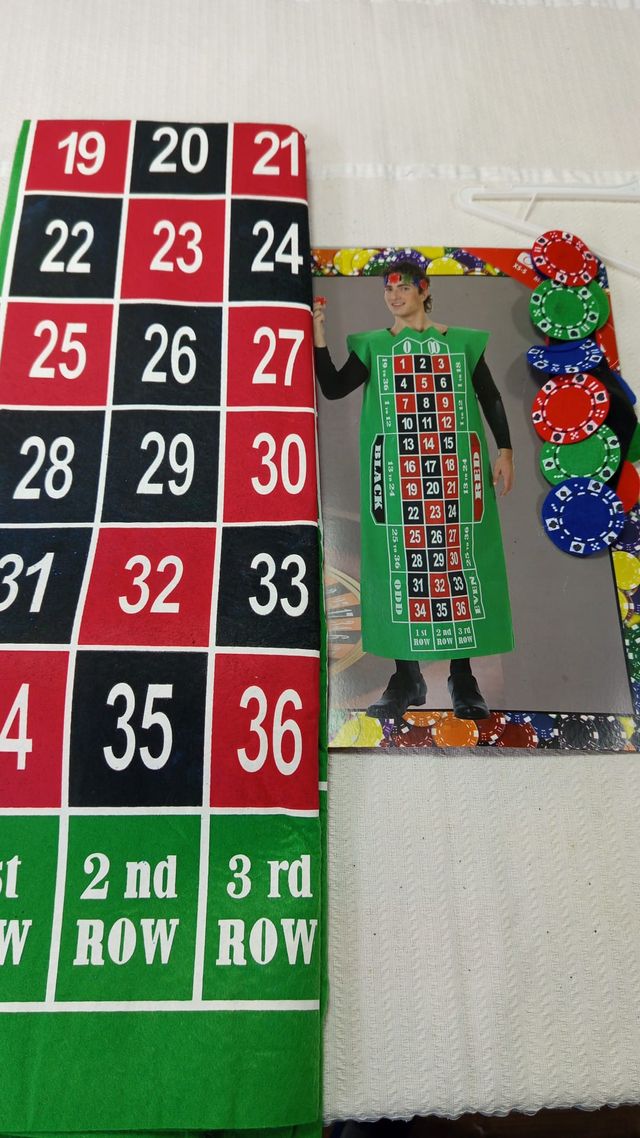 LOTE DE 3 DISFRACES Tablero de Ruleta M/L Nuevo