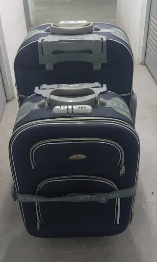 2 Maletas de Viaje (Grande y Pequeña)