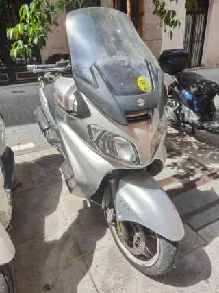 Suzuki Burgman 650 Executive Maxiscooter