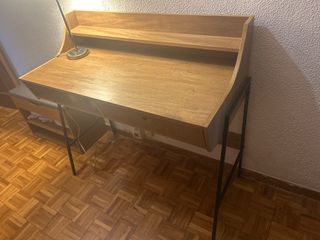 Escritorio madera y metal