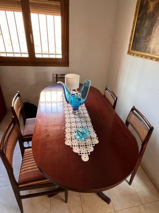 Mesa extensible madera y 5 sillas