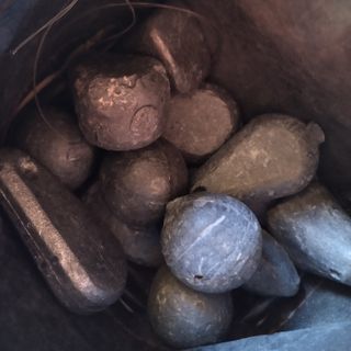 Lote de plomos de pesca