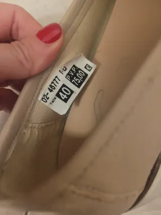 Mocasines de piel cómodos color beige