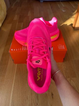 Nike Vomero Premium ‘Hyper Pink’