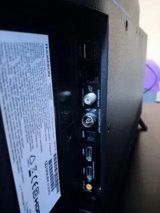 TV Thomson Smart TV 32 Negra