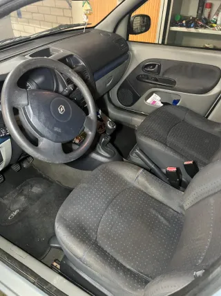Renault Clio 2005