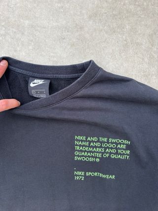 Felpa Nike vintage nera con scritte