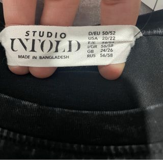 Camiseta negra con corazón rosa Talla grande