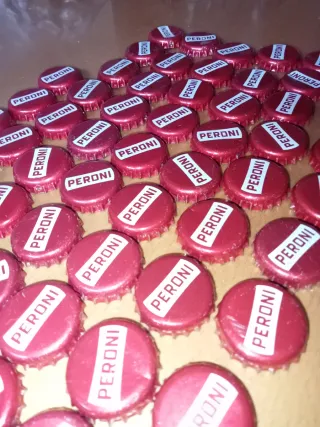 COLLEZIONE 67 Tappi di birra PERONI