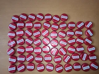 COLLEZIONE 67 Tappi di birra PERONI