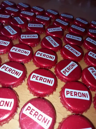 COLLEZIONE 67 Tappi di birra PERONI