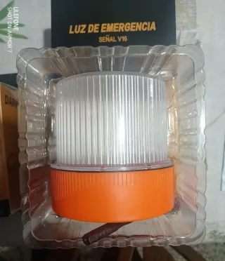 Luz de Emergencia Señal V16 ((( NO HOMOLOGADA )))